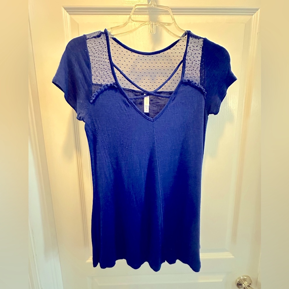 XS Women’s navy top with polka dot detailing